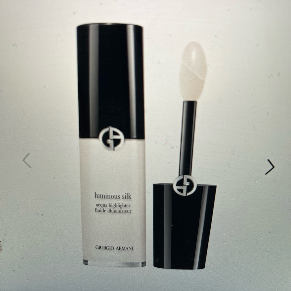 Giorgio Armani Luminous Silk Highlighter - White